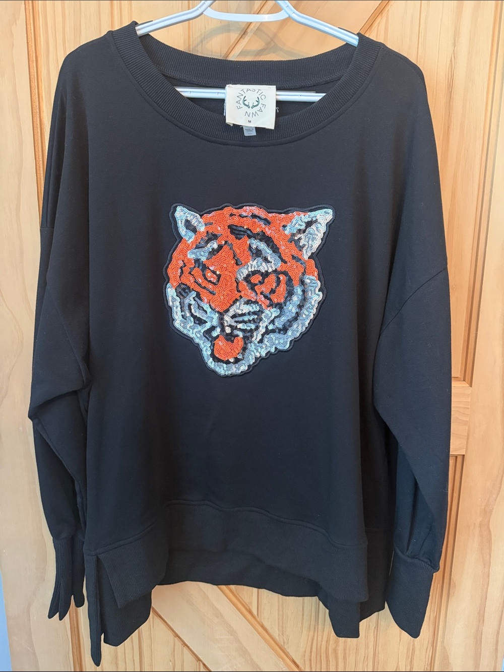 Fantastic Fawn Women’s Oversized Sequin Tiger Sweatshirt Medium